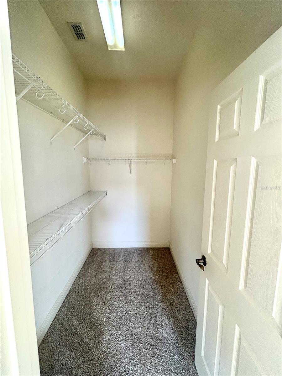 EMERALD ESTATES - Residential Lease