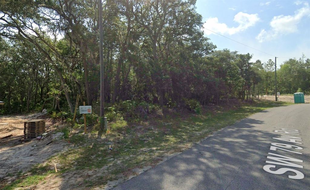 Photo of SW 79th Ave Rd, Ocala, FL 34473 (MLS # O6375470)