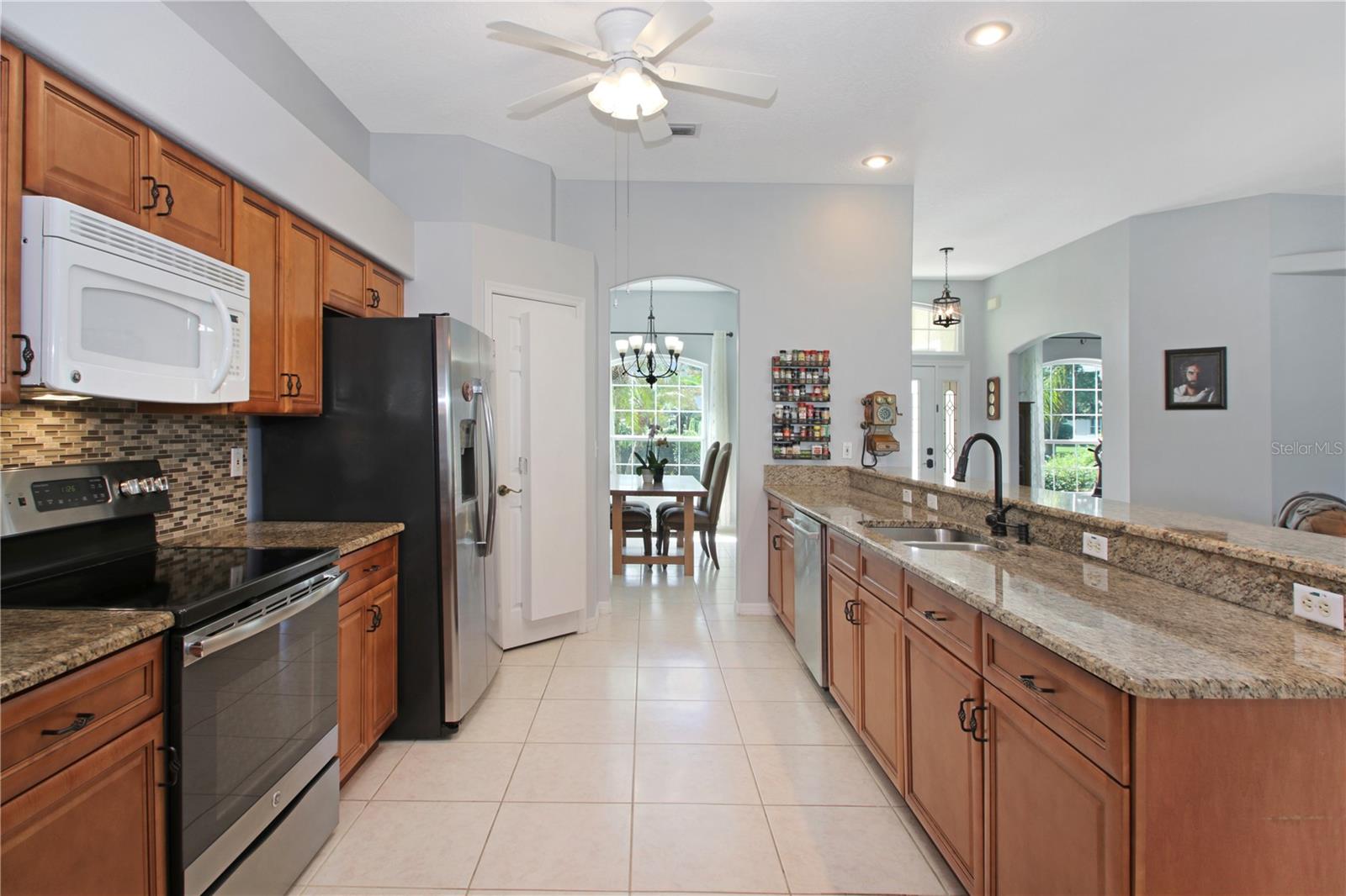 LAKE RIDGE CLUB FIRST ADD - Residential