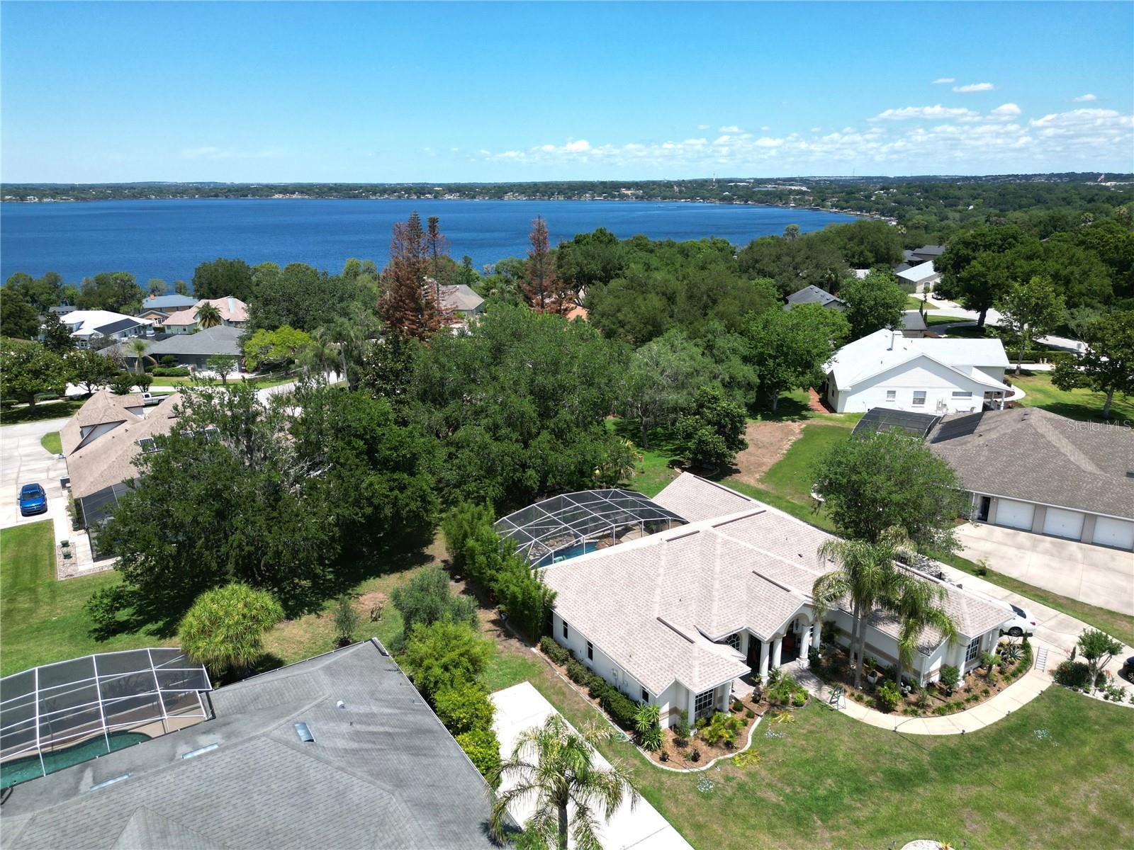 LAKE RIDGE CLUB FIRST ADD - Residential