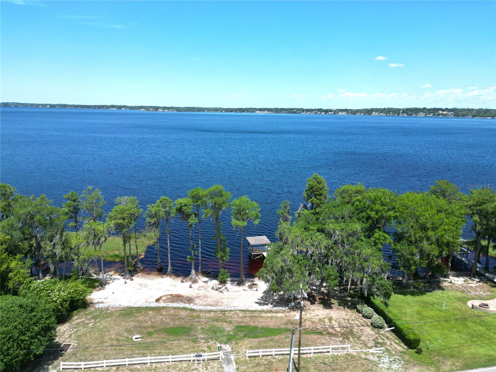 LAKE RIDGE CLUB FIRST ADD - Residential