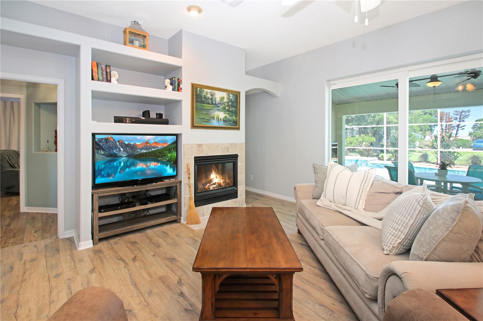LAKE RIDGE CLUB FIRST ADD - Residential