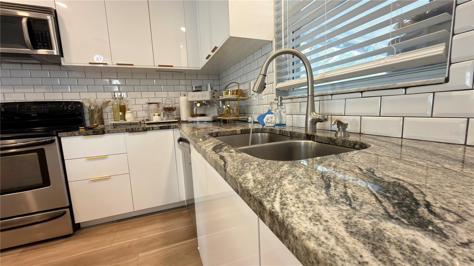 ORANGE BLOSSOM HILLS UN 11 - Residential