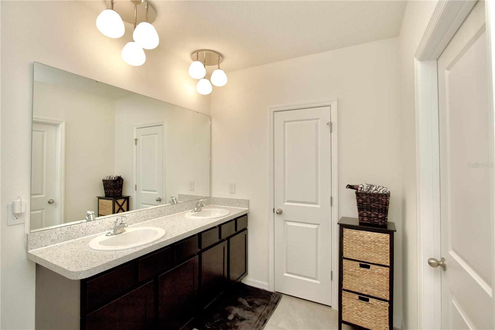 TRINITY WOODS - Residential