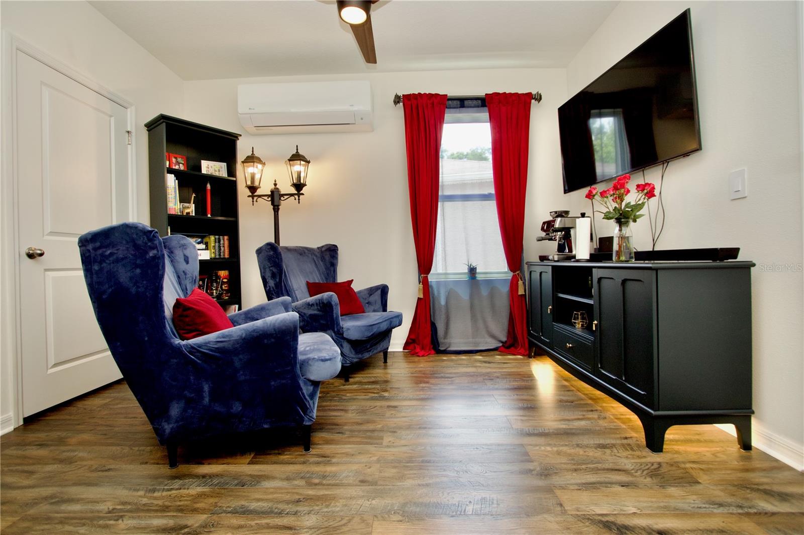 TRINITY WOODS - Residential