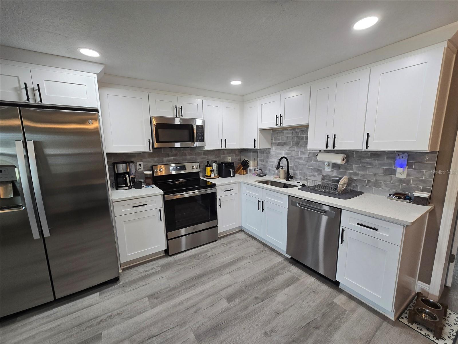 ORANGEWOOD VILLAGE - Residential Lease