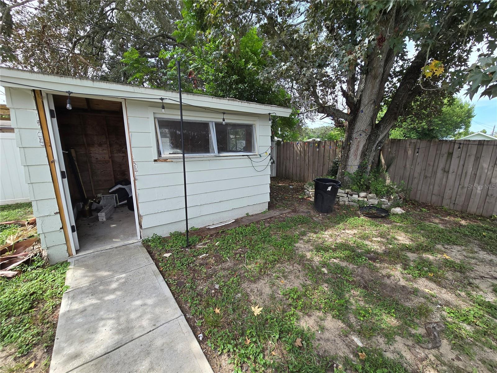 ORANGEWOOD VILLAGE - Residential Lease