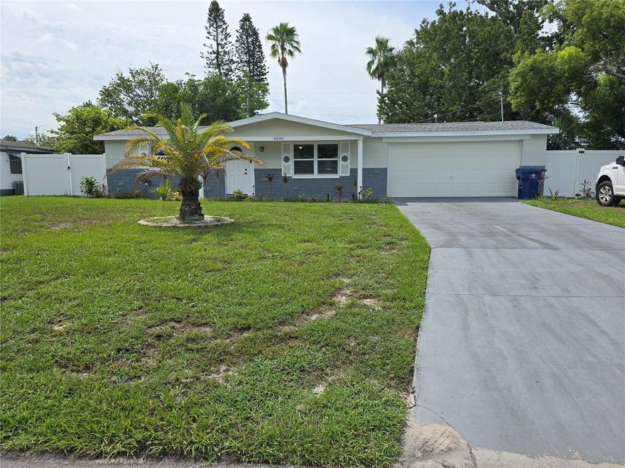 Unfurnished annual rental.  You will love this 3 bedroom, 2 bath, 2 car garage in Holiday!  Great layout with beautiful updating done throughout.  Large fenced backyard.  Set up a showing today before this beauty get stolen from you!