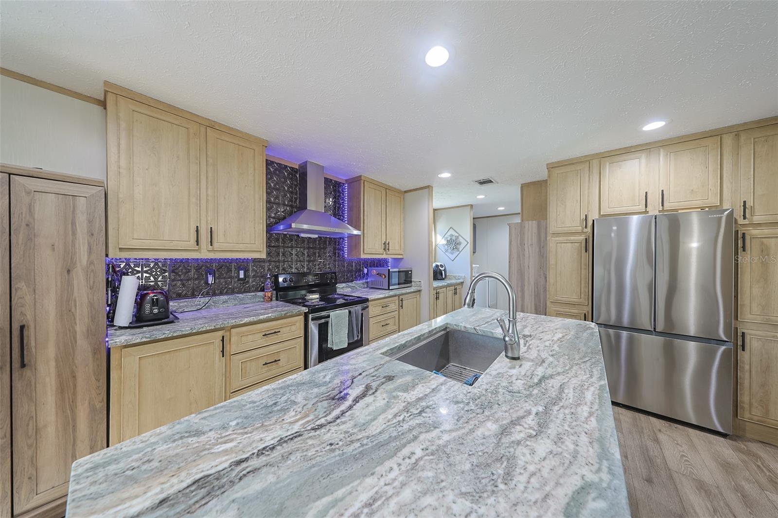 LEISURE ACRES - Residential