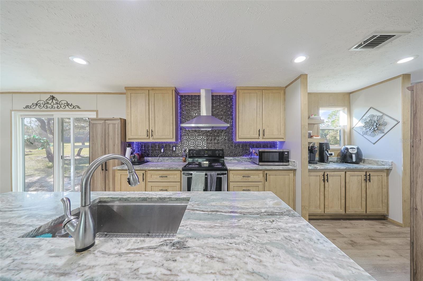 LEISURE ACRES - Residential