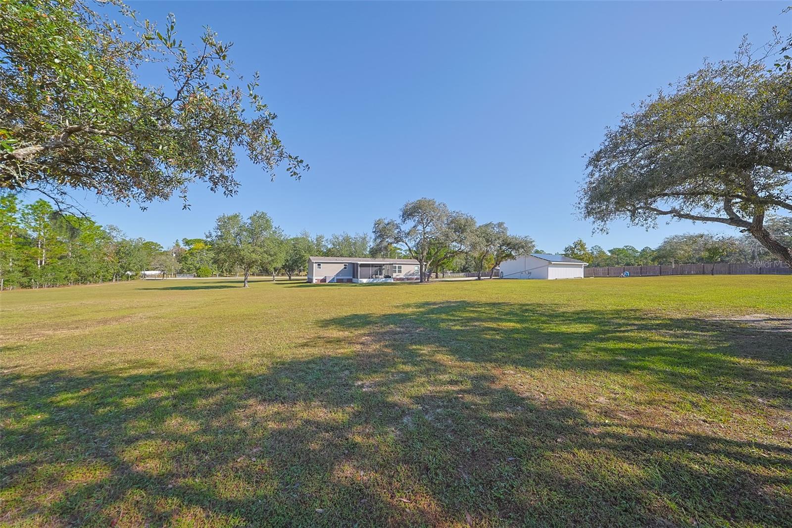 LEISURE ACRES - Residential