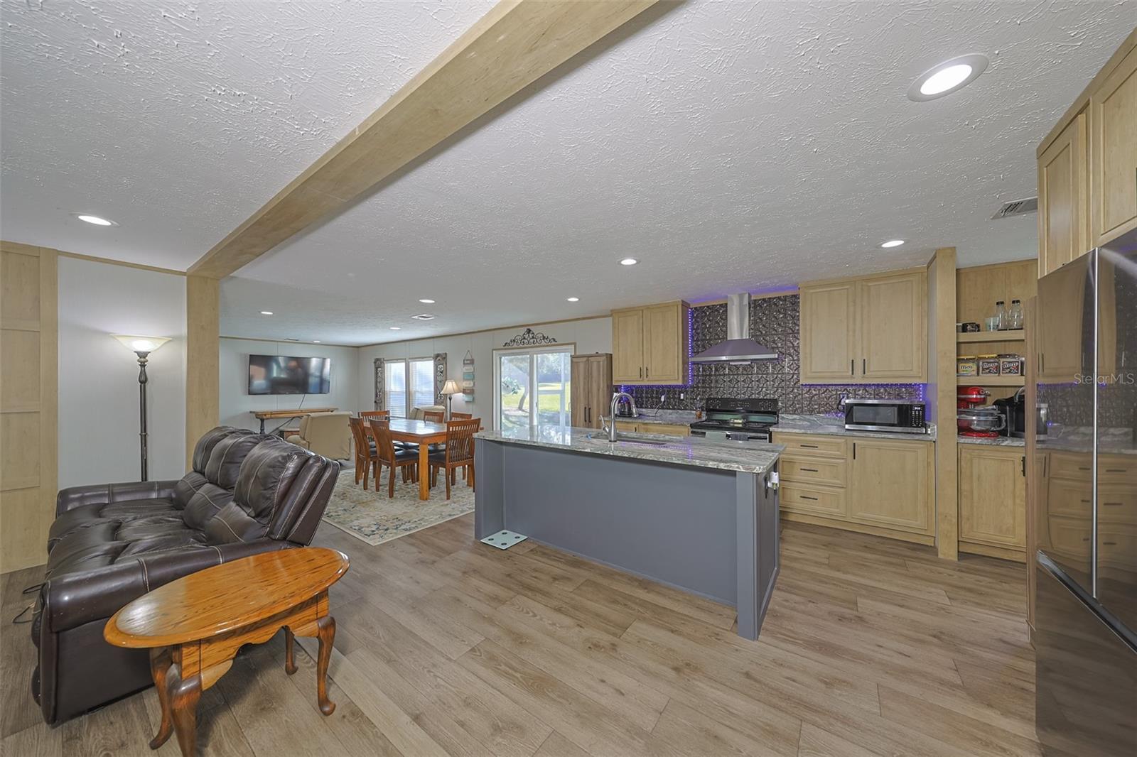 LEISURE ACRES - Residential