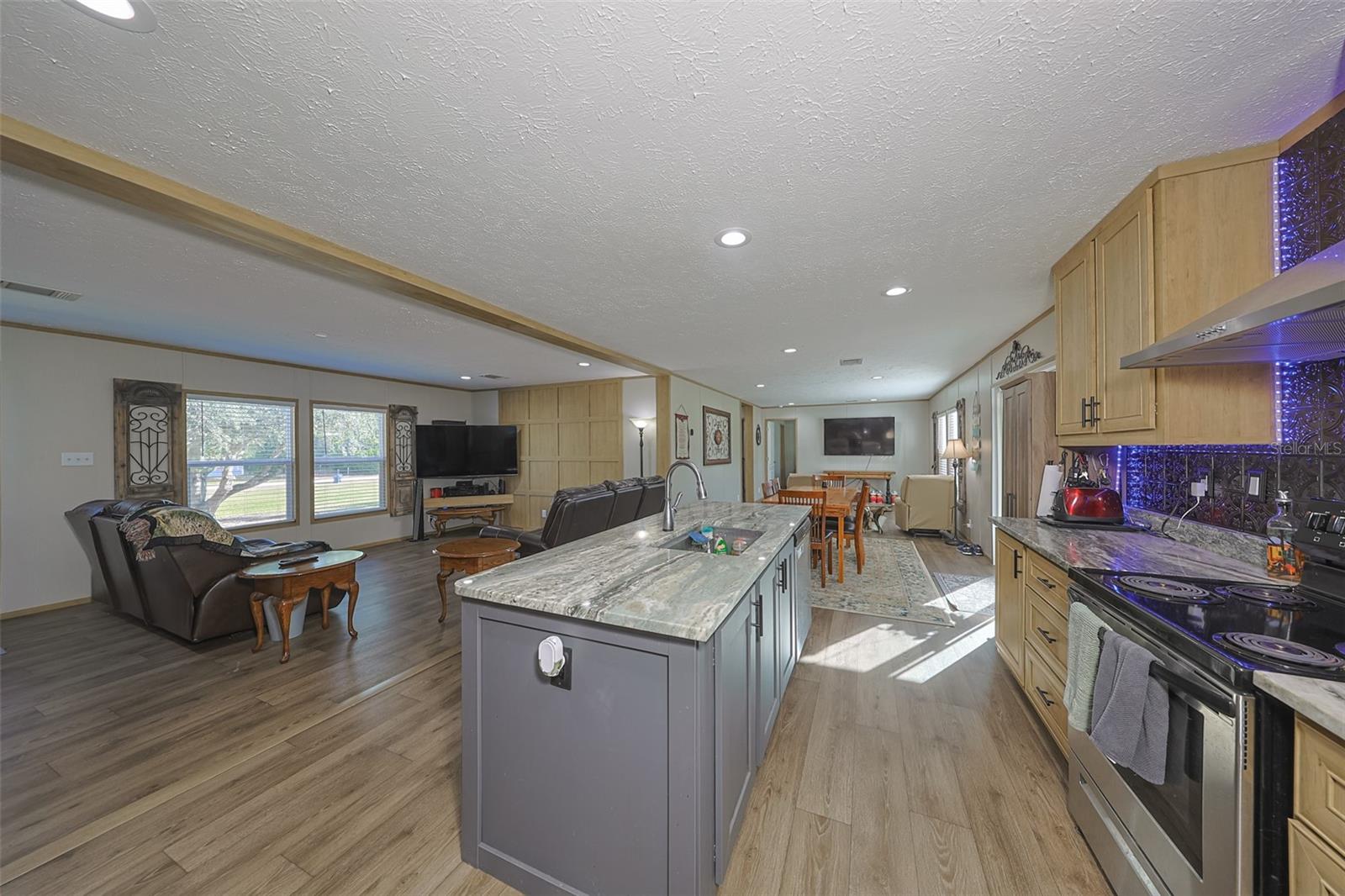 LEISURE ACRES - Residential