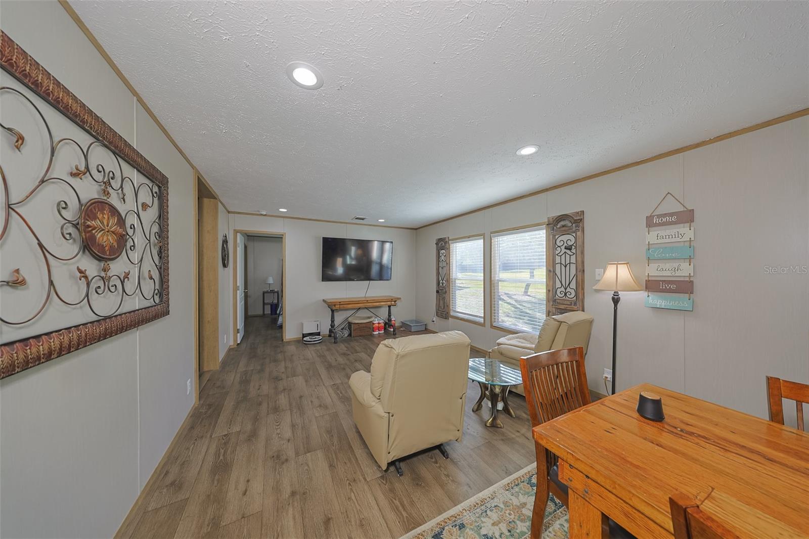 LEISURE ACRES - Residential