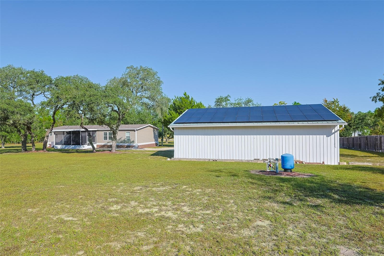 LEISURE ACRES - Residential