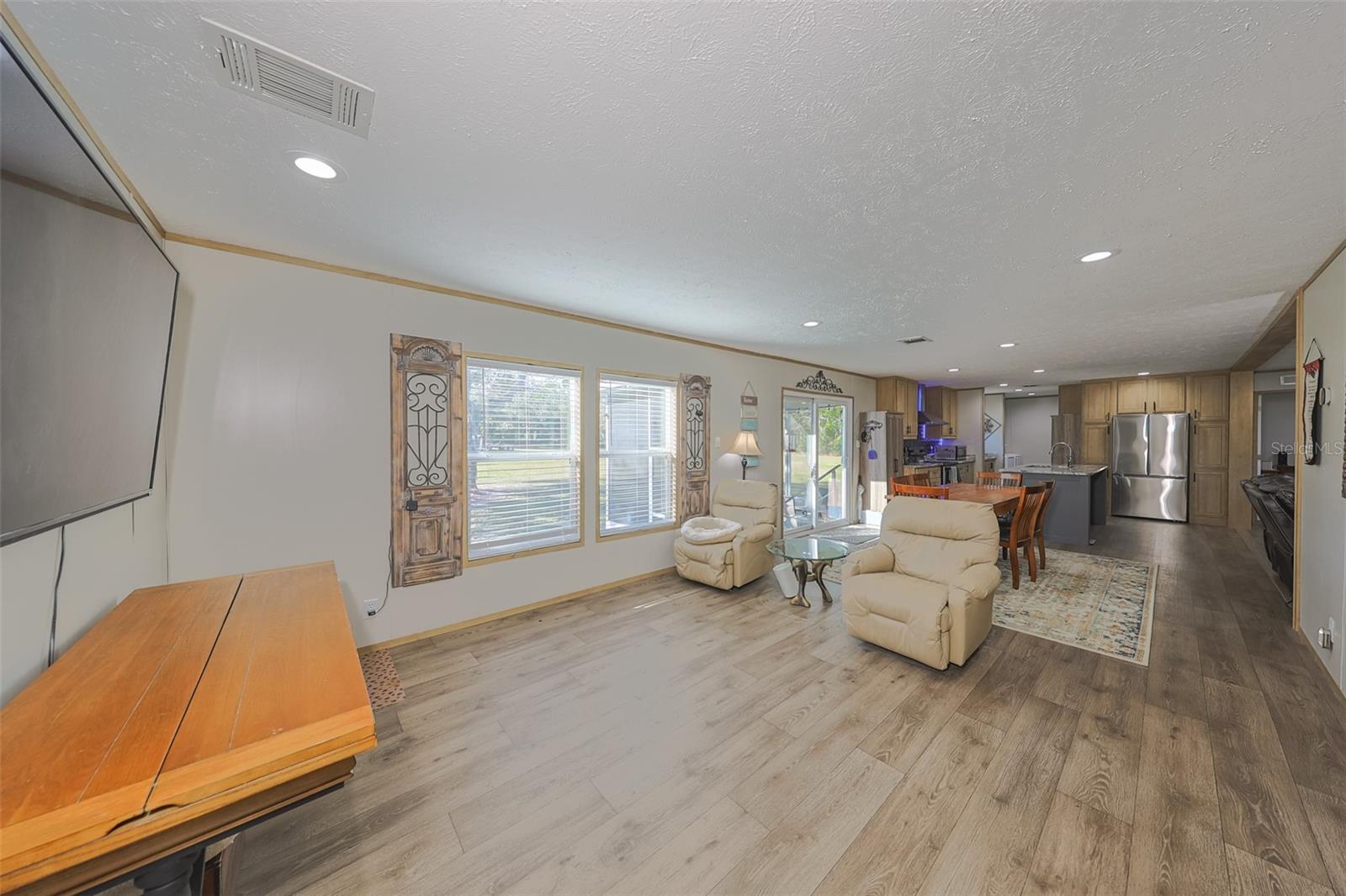 LEISURE ACRES - Residential