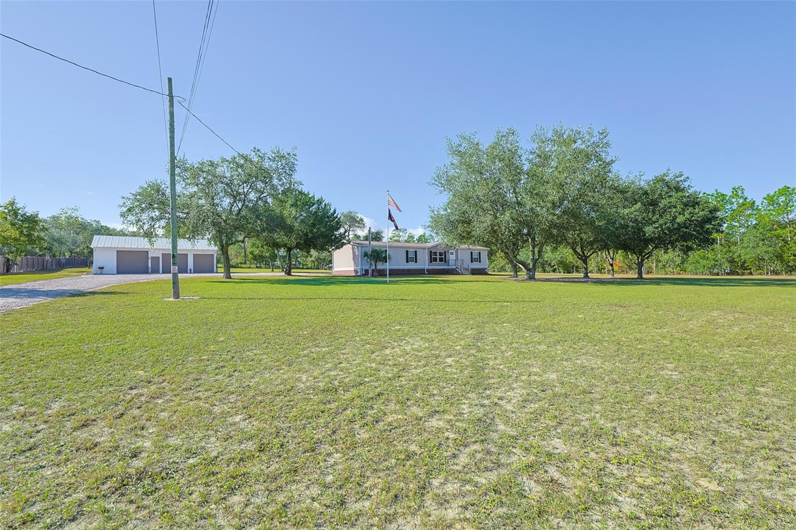 LEISURE ACRES - Residential