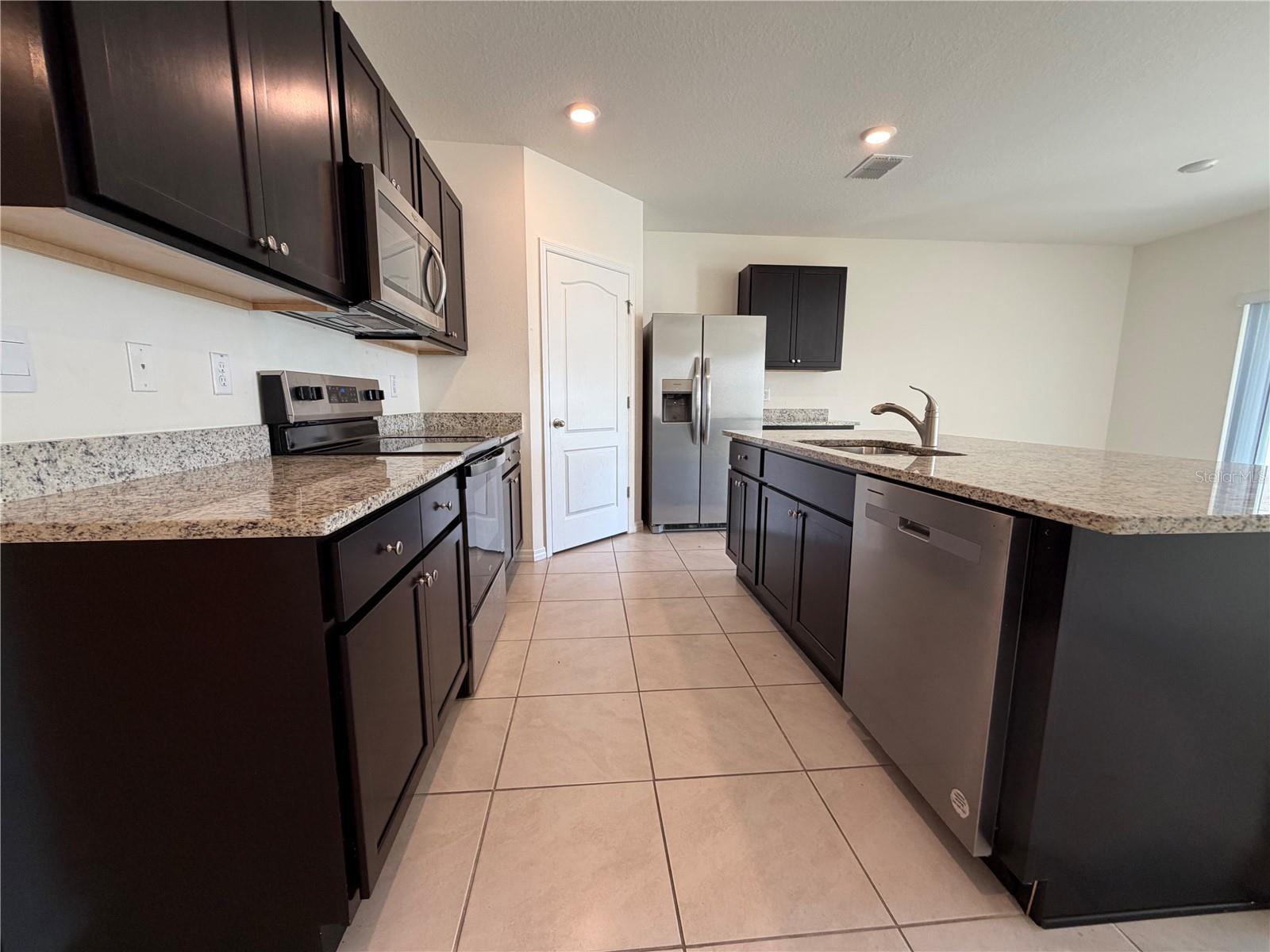 4657 BERNARD BOULEVARD