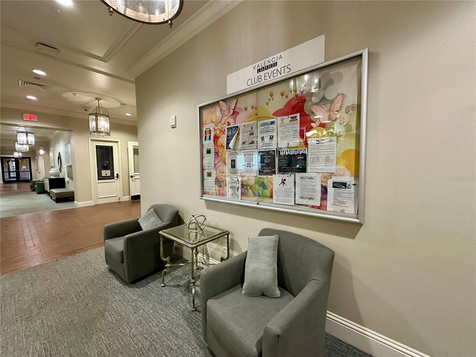 VALENCIA LAKES - Residential