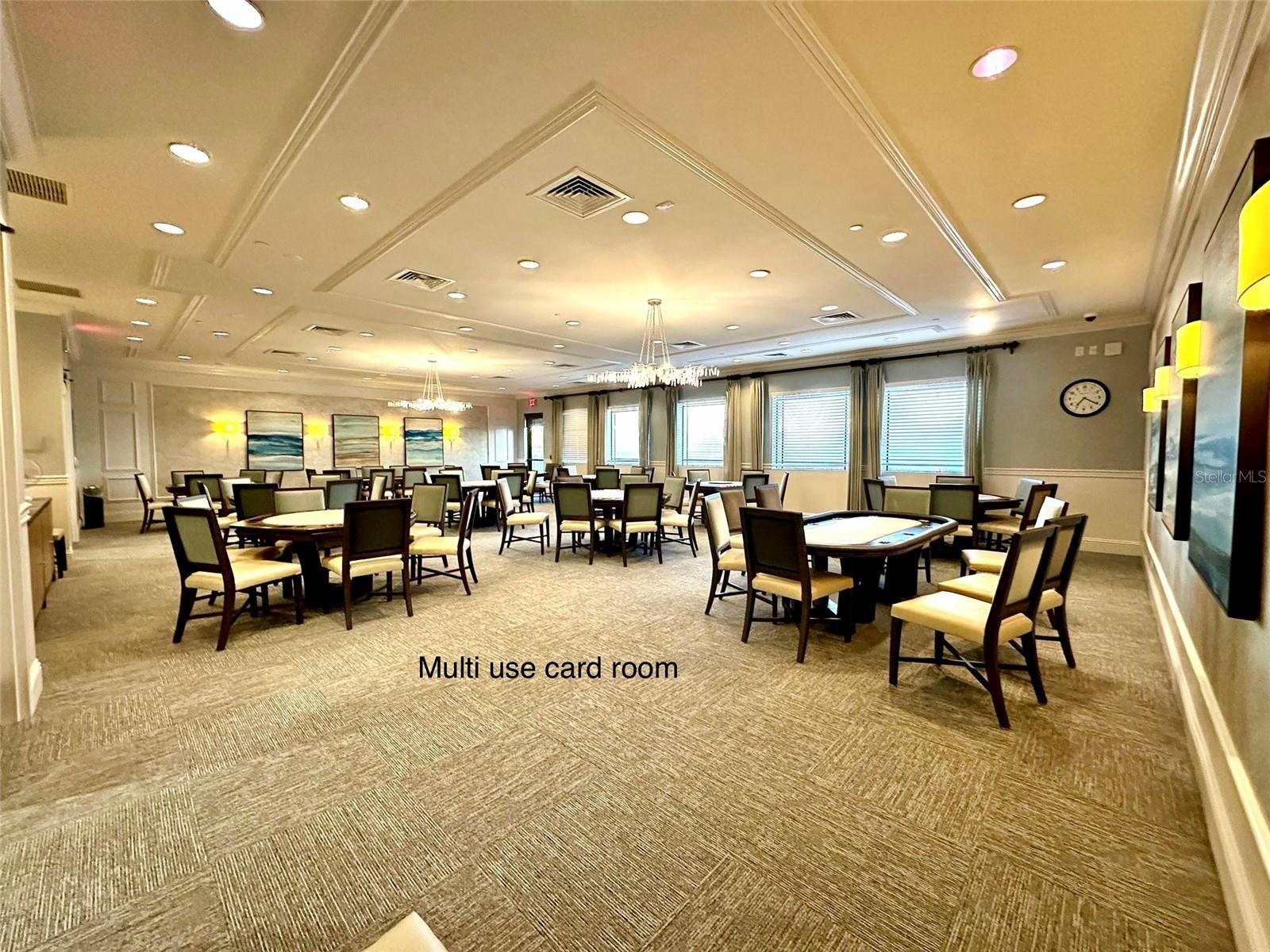 VALENCIA LAKES - Residential