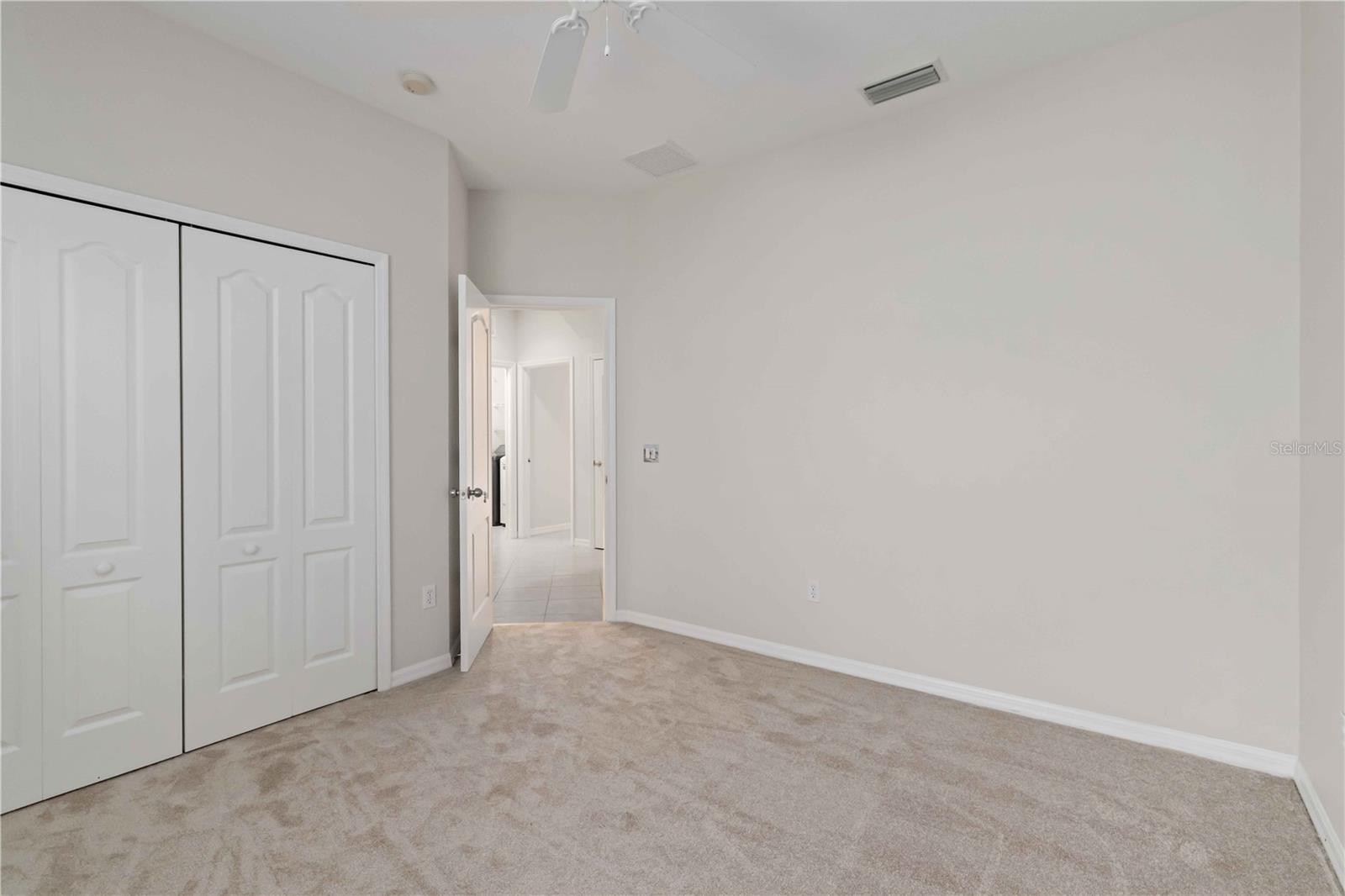 UNIVERSITY PLACE - Residential