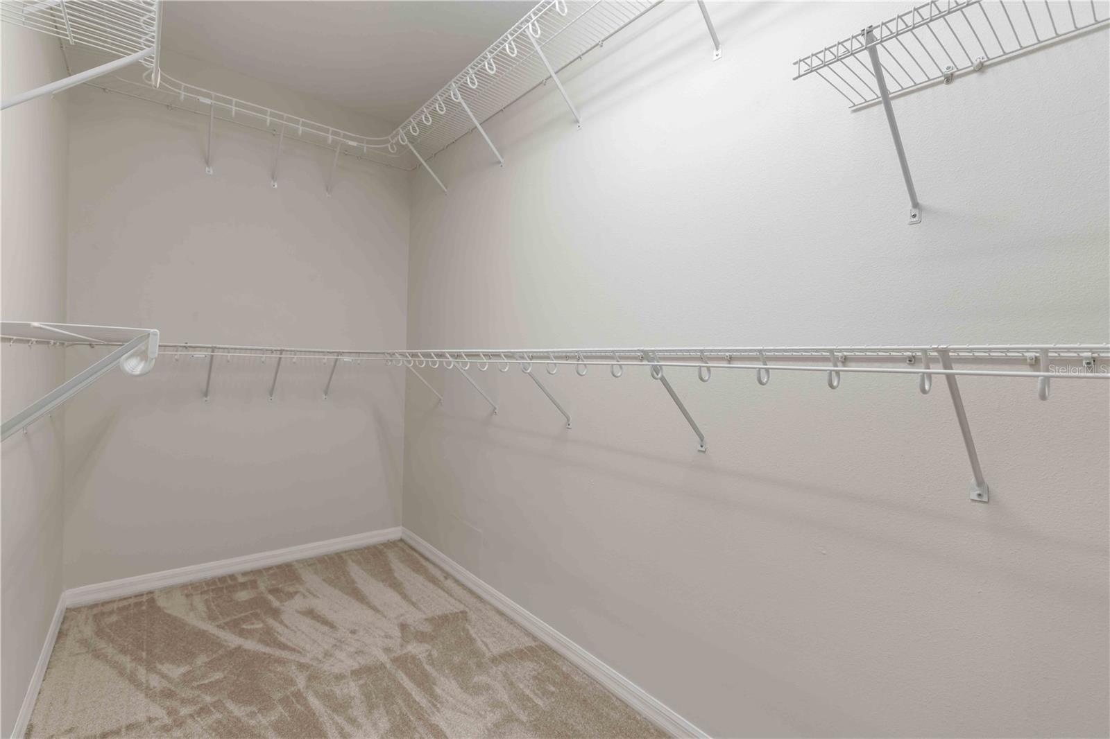 UNIVERSITY PLACE - Residential