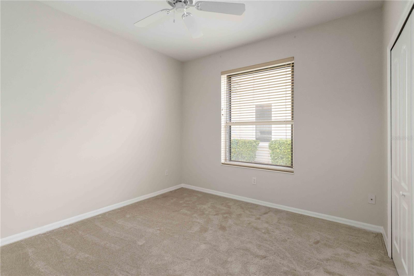 UNIVERSITY PLACE - Residential