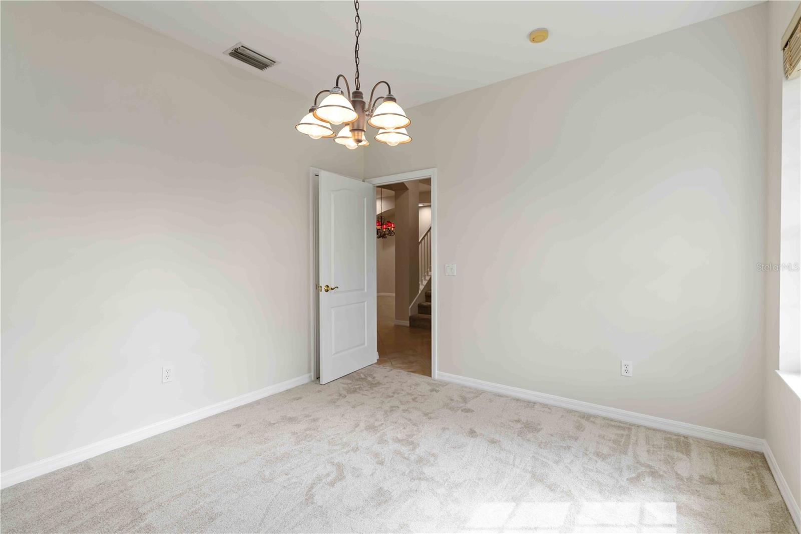 UNIVERSITY PLACE - Residential