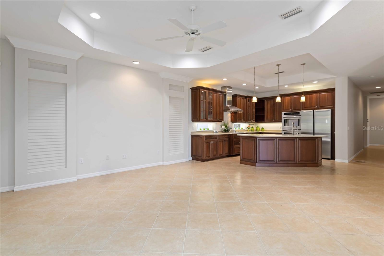 UNIVERSITY PLACE - Residential