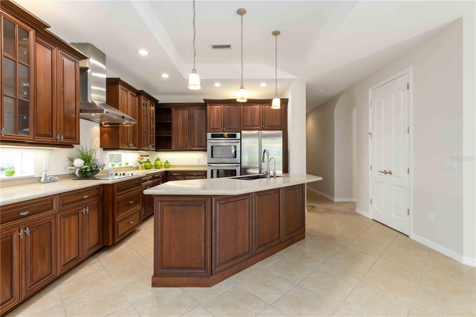 UNIVERSITY PLACE - Residential