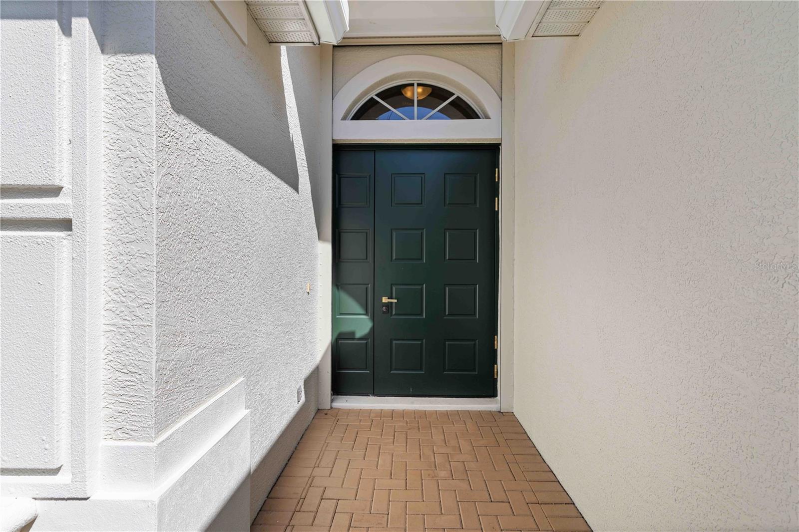 UNIVERSITY PLACE - Residential