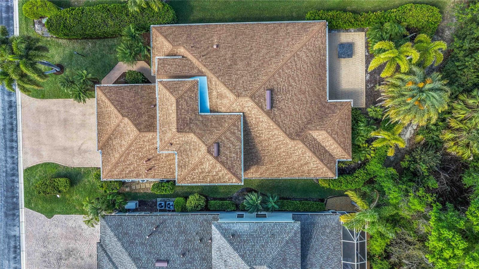 UNIVERSITY PLACE - Residential