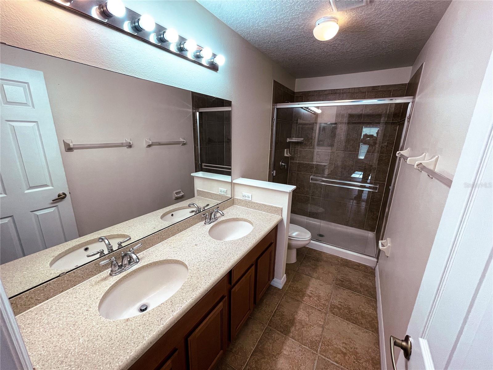 WALDEN CHASE - Residential