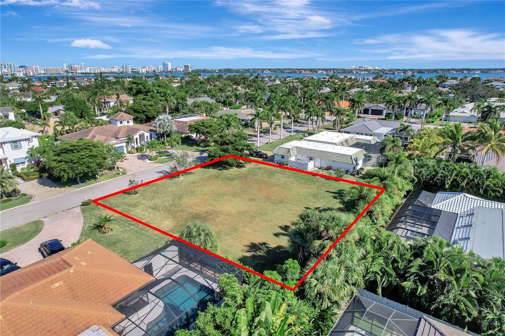 Photo of 332 Bob White Way, Sarasota, FL 34236 (MLS # A4672851)