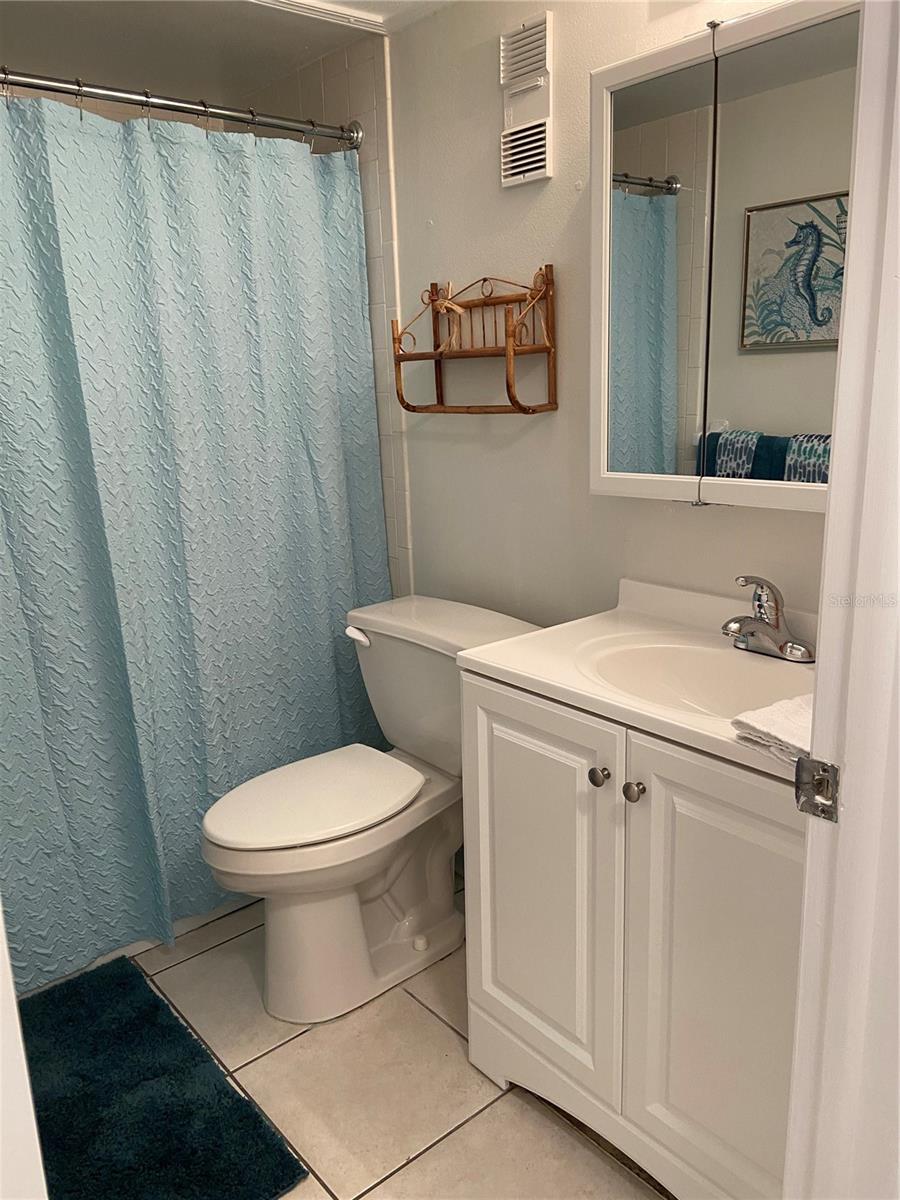 SUNSET CHATEAU CONDO - Residential Lease