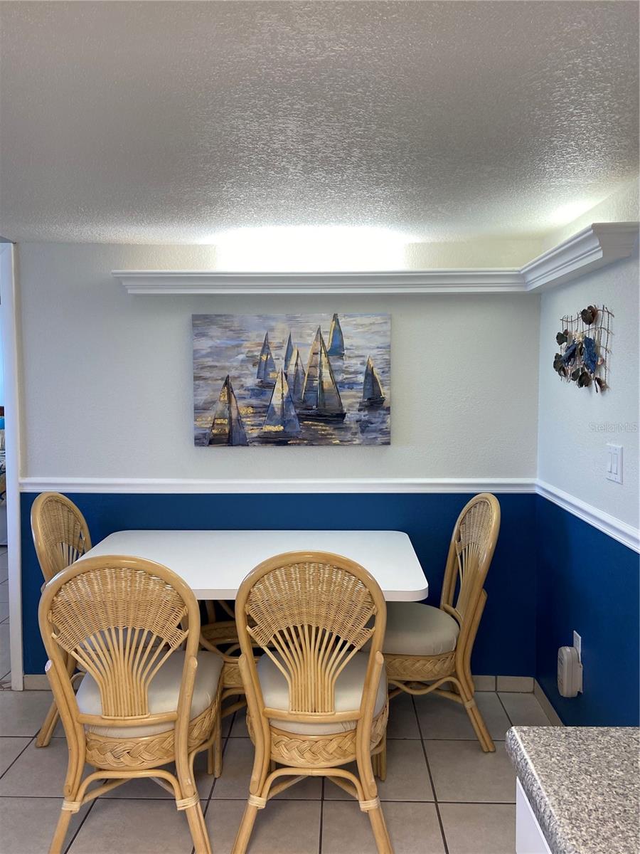 SUNSET CHATEAU CONDO - Residential Lease