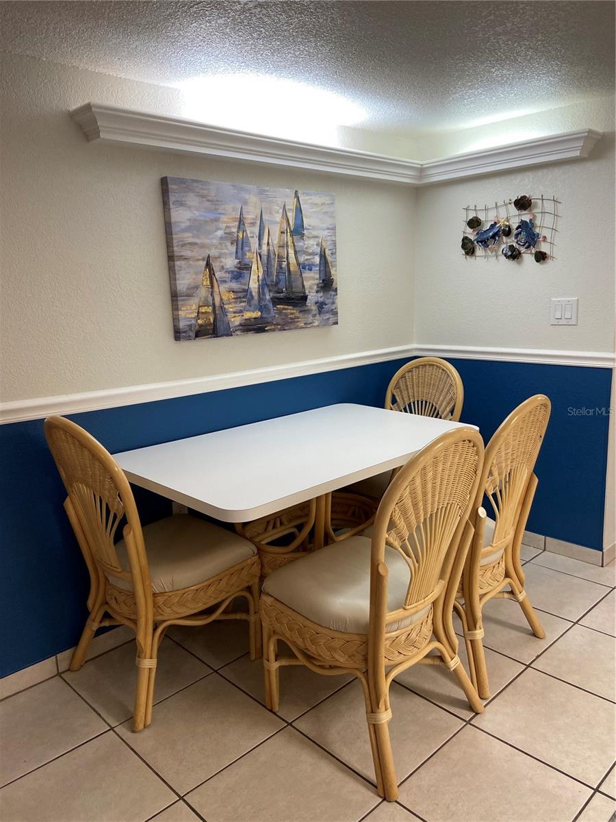 SUNSET CHATEAU CONDO - Residential Lease