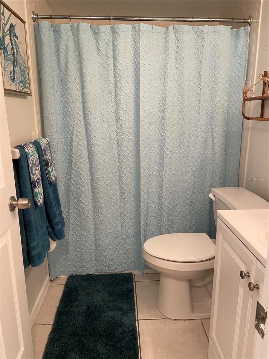 SUNSET CHATEAU CONDO - Residential Lease