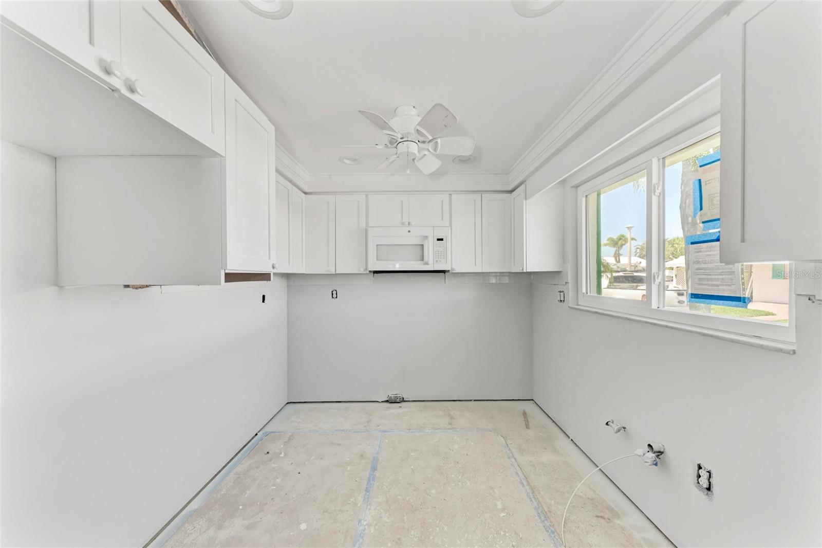 SPANISH MAIN YACHT CLUB CONDO - Residential