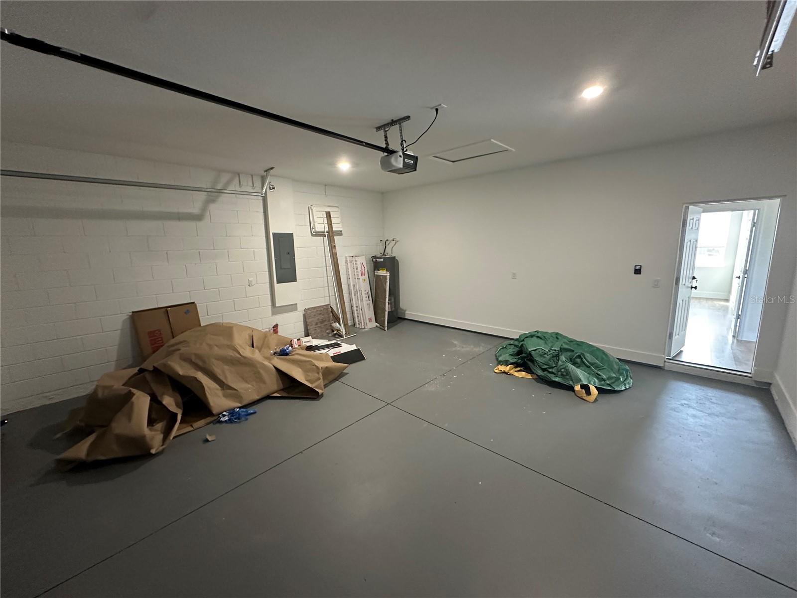 CITRUS SPGS UNIT 17 - Residential Lease