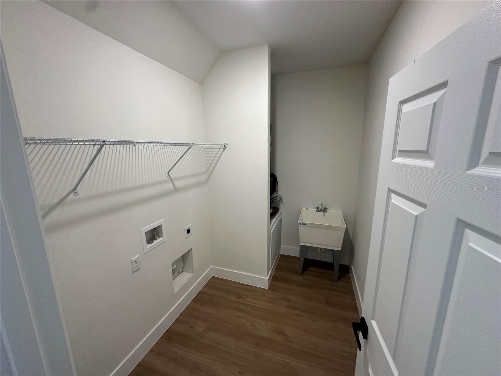 CITRUS SPGS UNIT 17 - Residential Lease