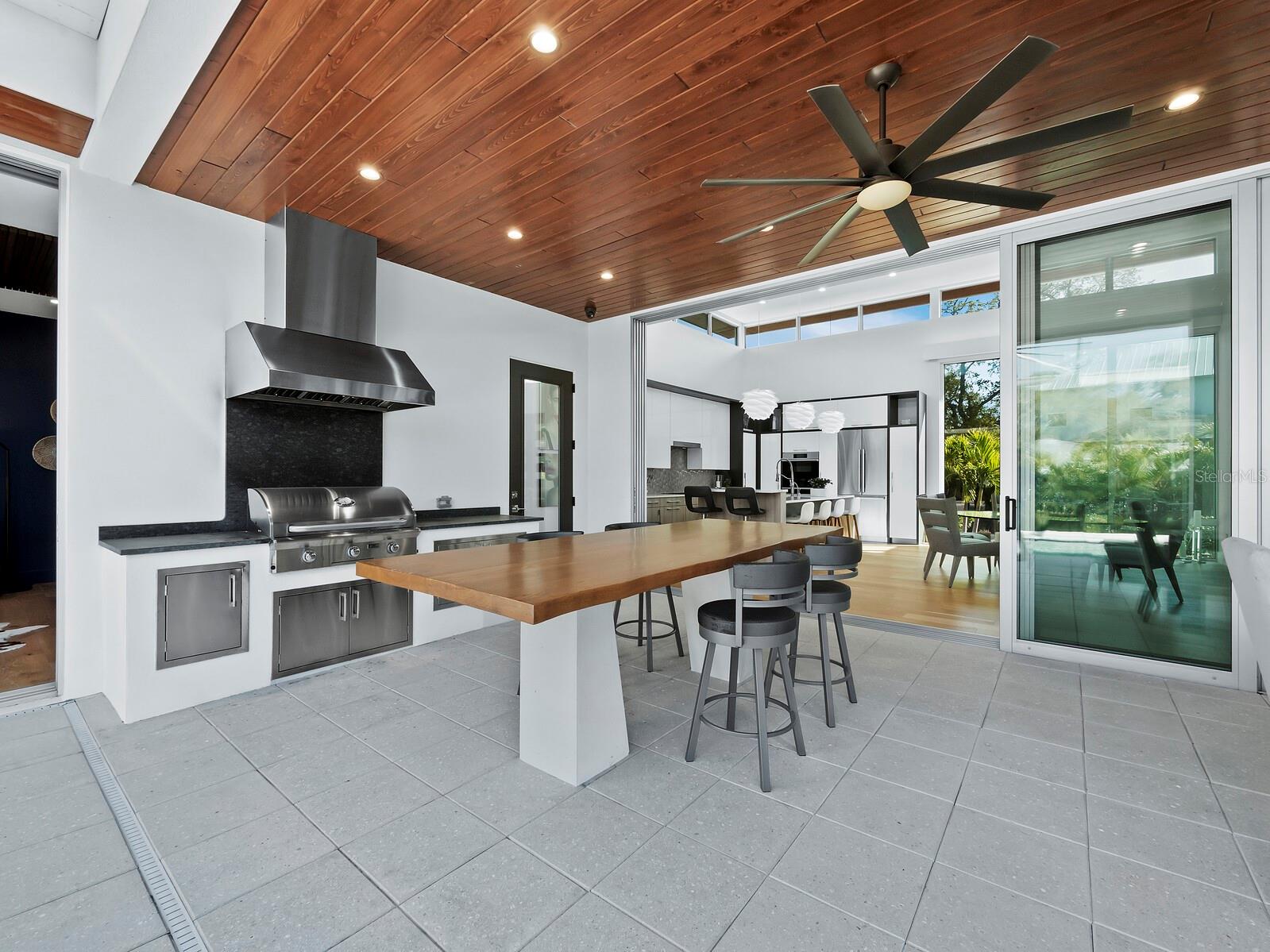 HOUSES OF INDIAN BEACH - Residential