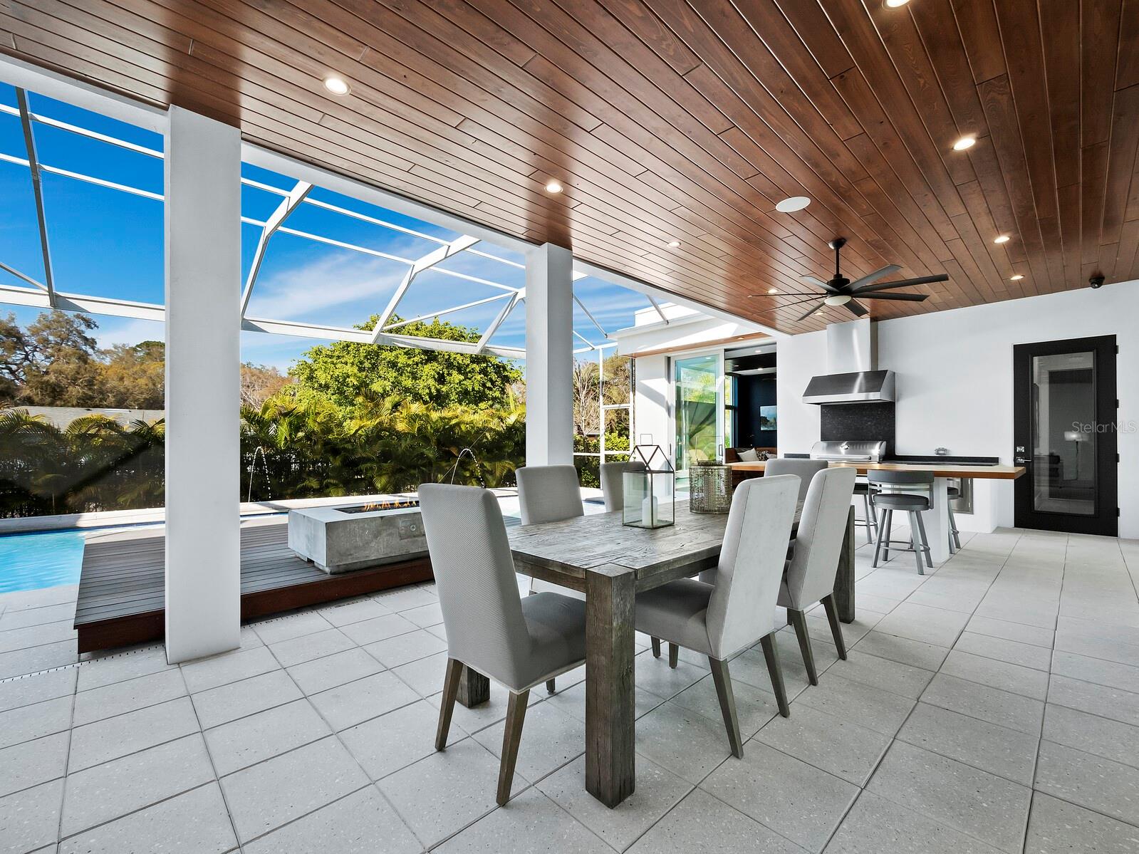 HOUSES OF INDIAN BEACH - Residential