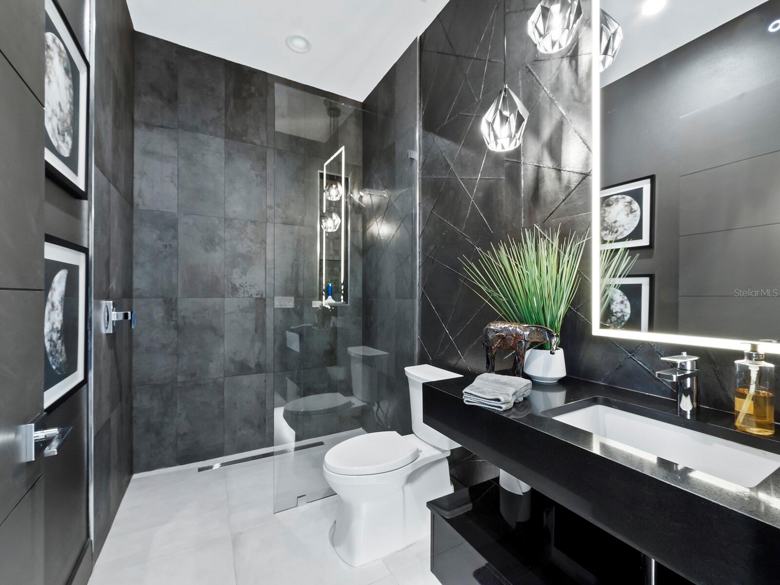 HOUSES OF INDIAN BEACH - Residential