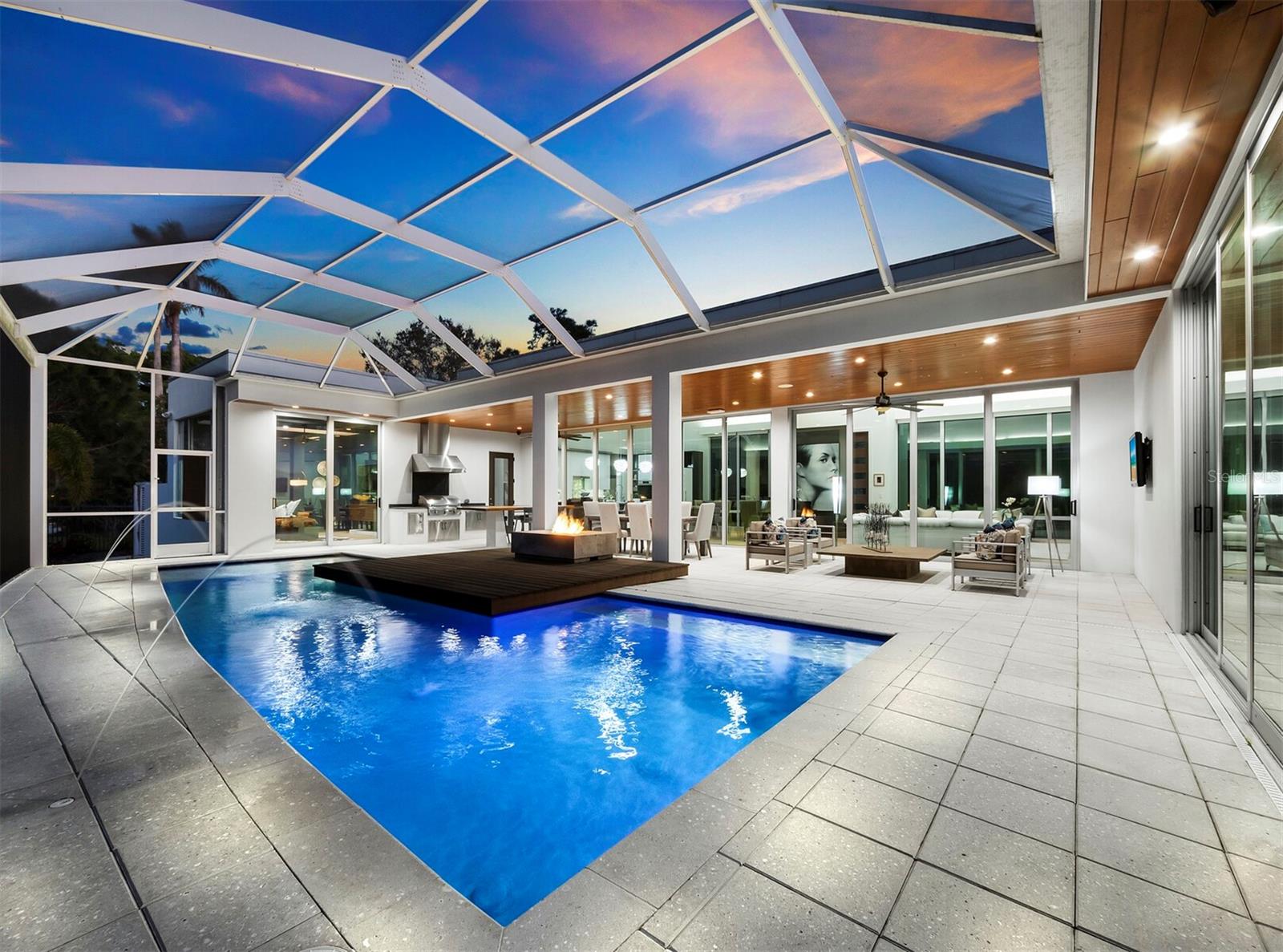 HOUSES OF INDIAN BEACH - Residential