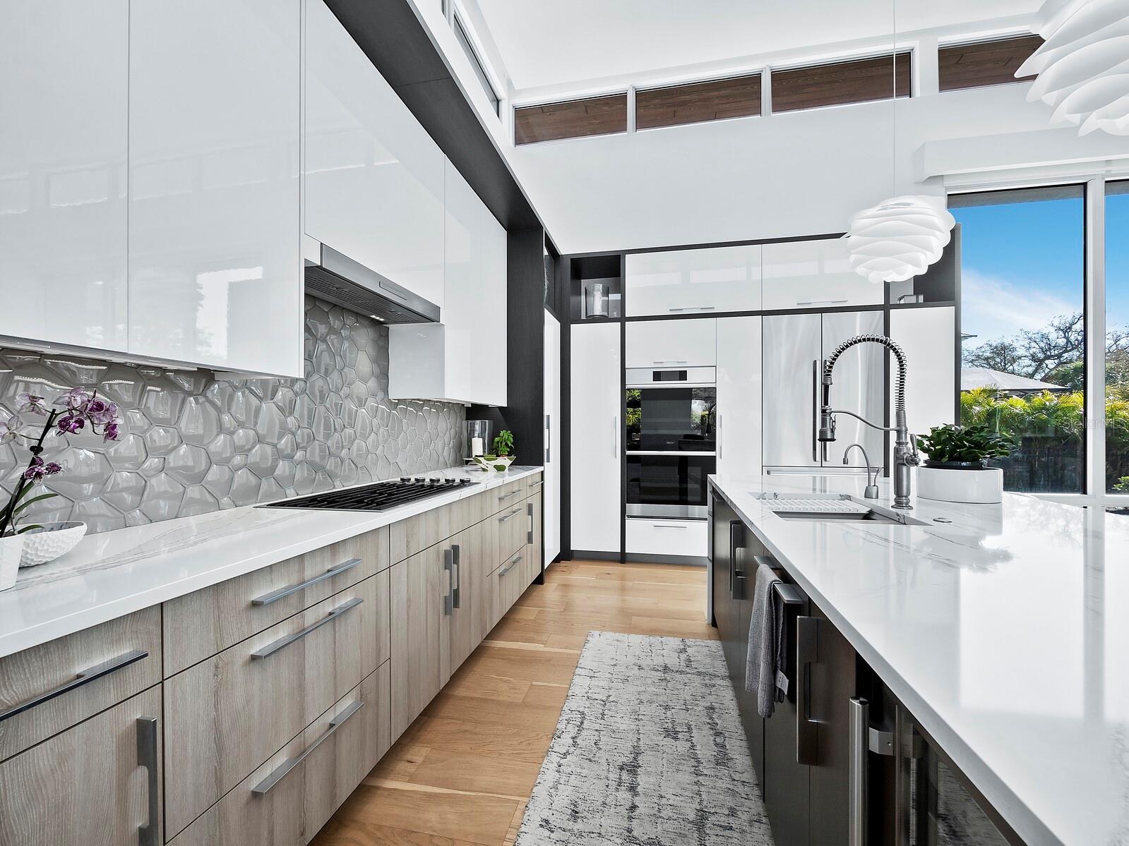 HOUSES OF INDIAN BEACH - Residential