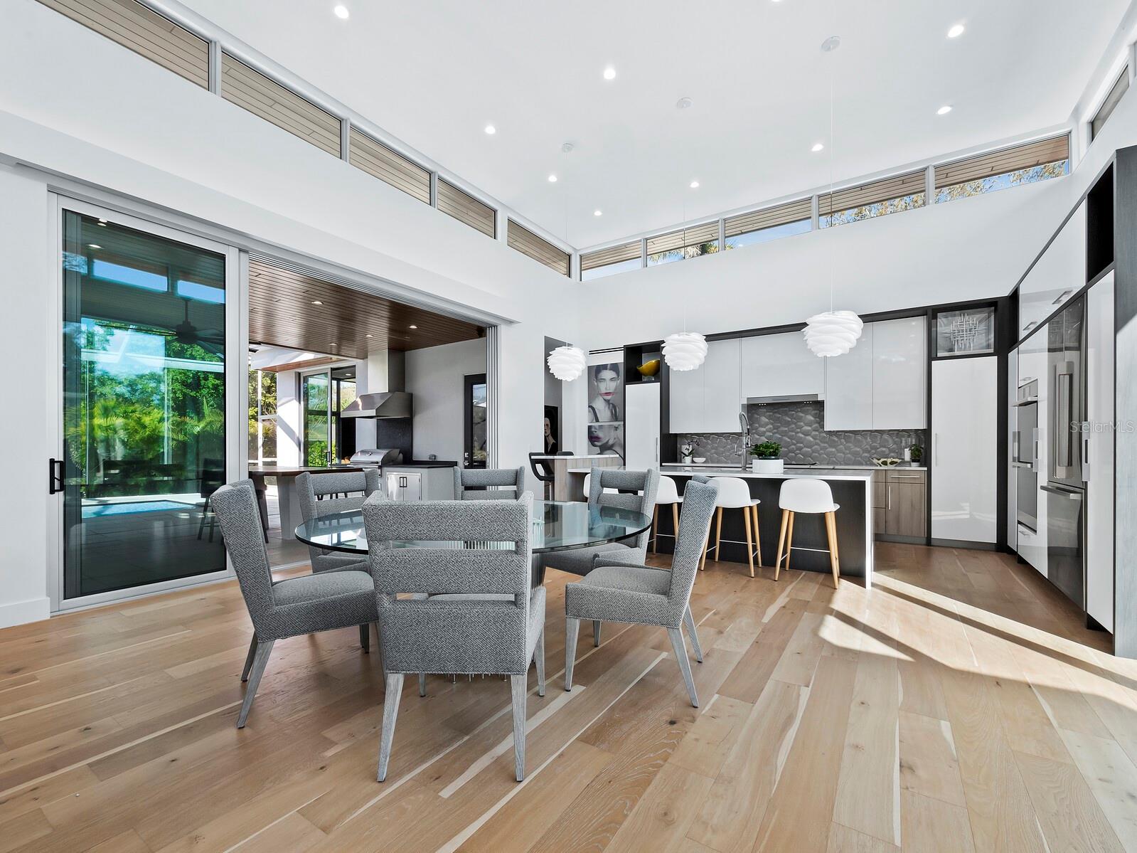 HOUSES OF INDIAN BEACH - Residential