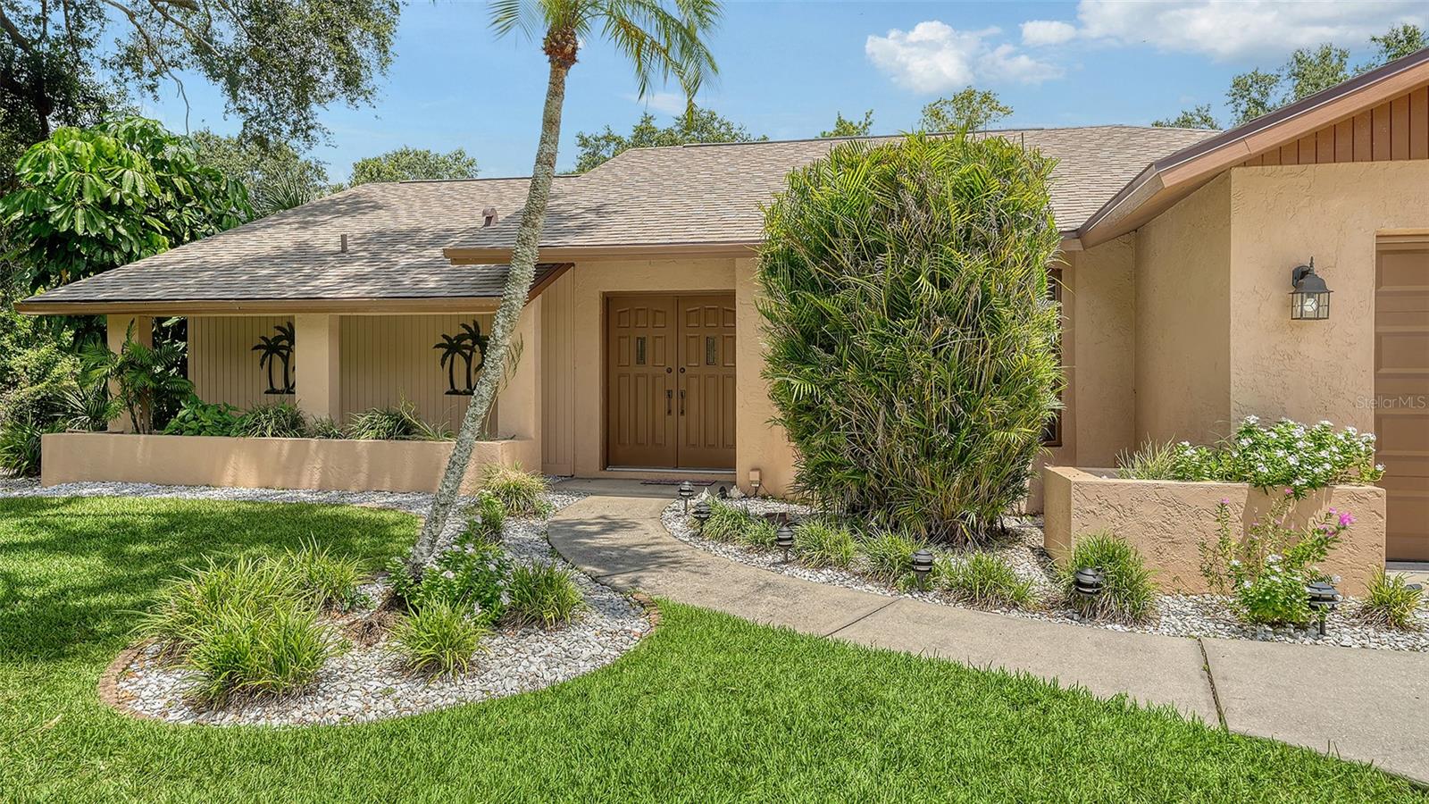 5879 RAVENWOOD DRIVE