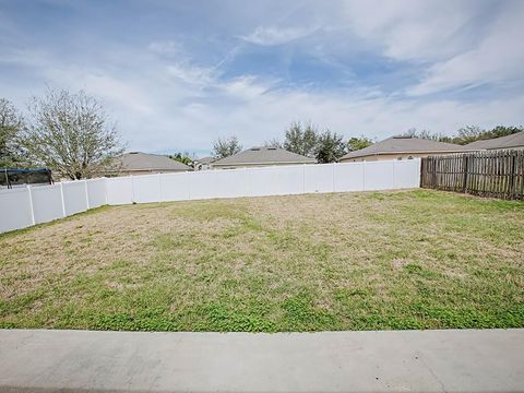 Tiny photo for 2139 Sandridge Circle, Eustis, FL 32726 (MLS # G5113175)