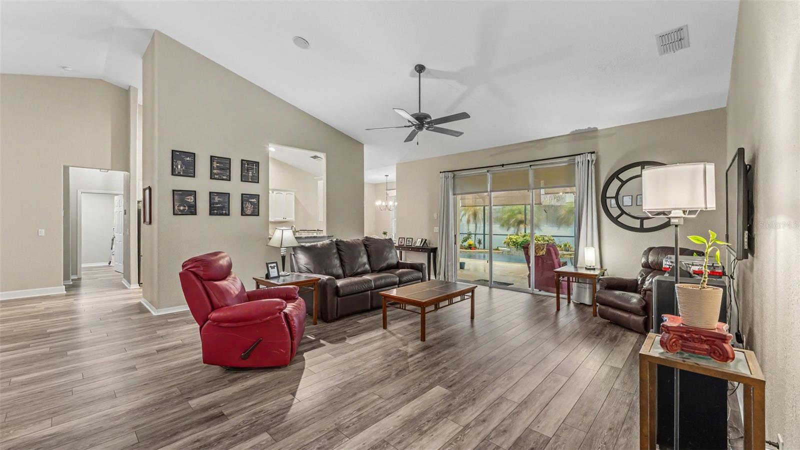 2985 VINTAGE VIEW CIRCLE